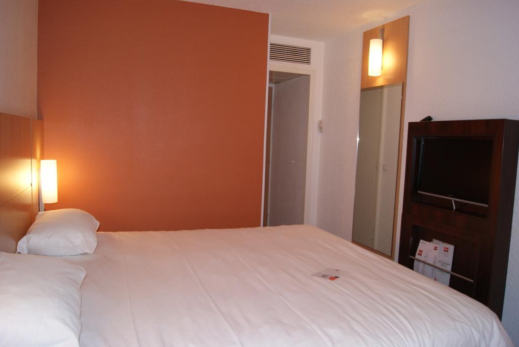 Hotel Ibis Nevers Bilik gambar